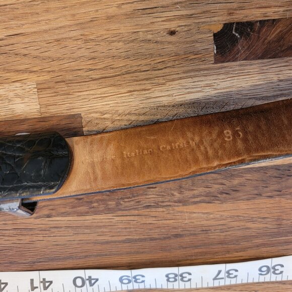 Black Leather Golf Embossed Medallions Croc Print Belt - Picture 9 of 16